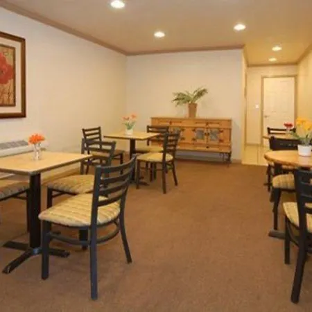 The Inn At 1252 Monterey 